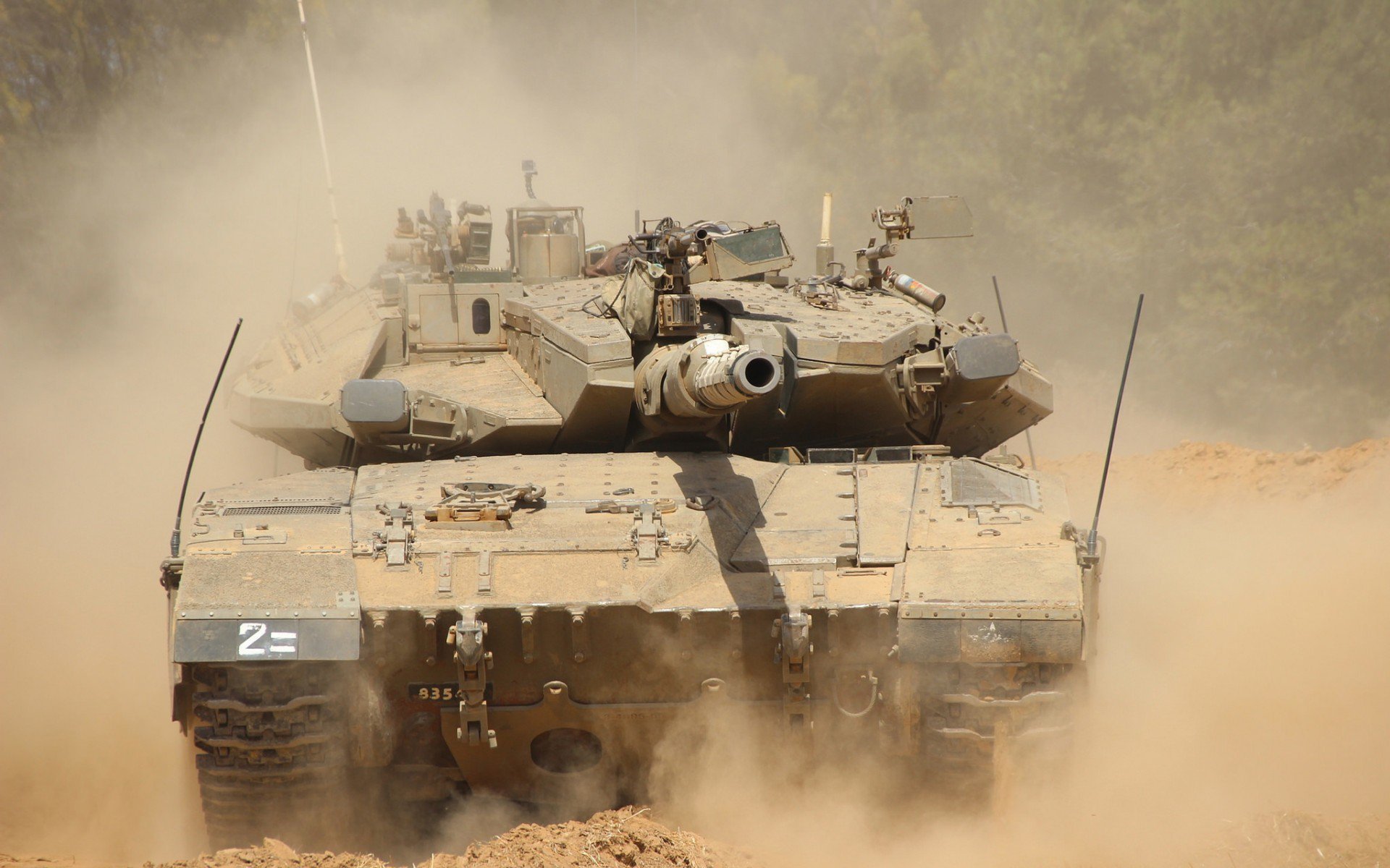 联赛中场焦点:掌握比赛主动权的关键人物,中场能力