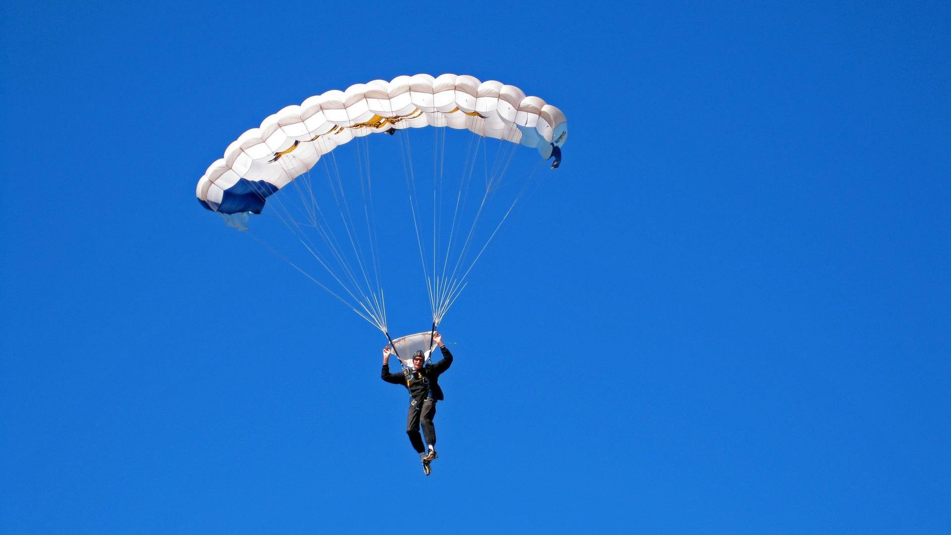 波兰队赛制解析:如何在混合团体赛中平衡个人与团队表现,波兰队比赛